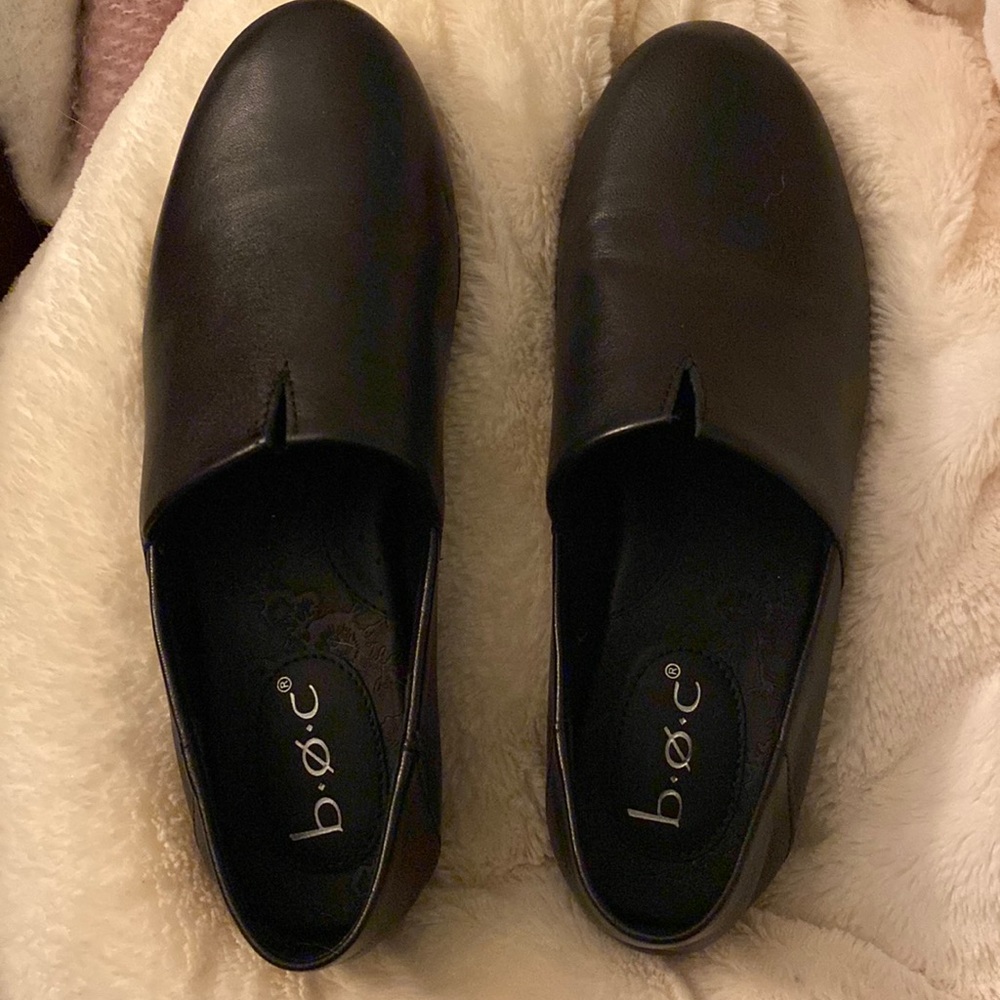 BOC black flats